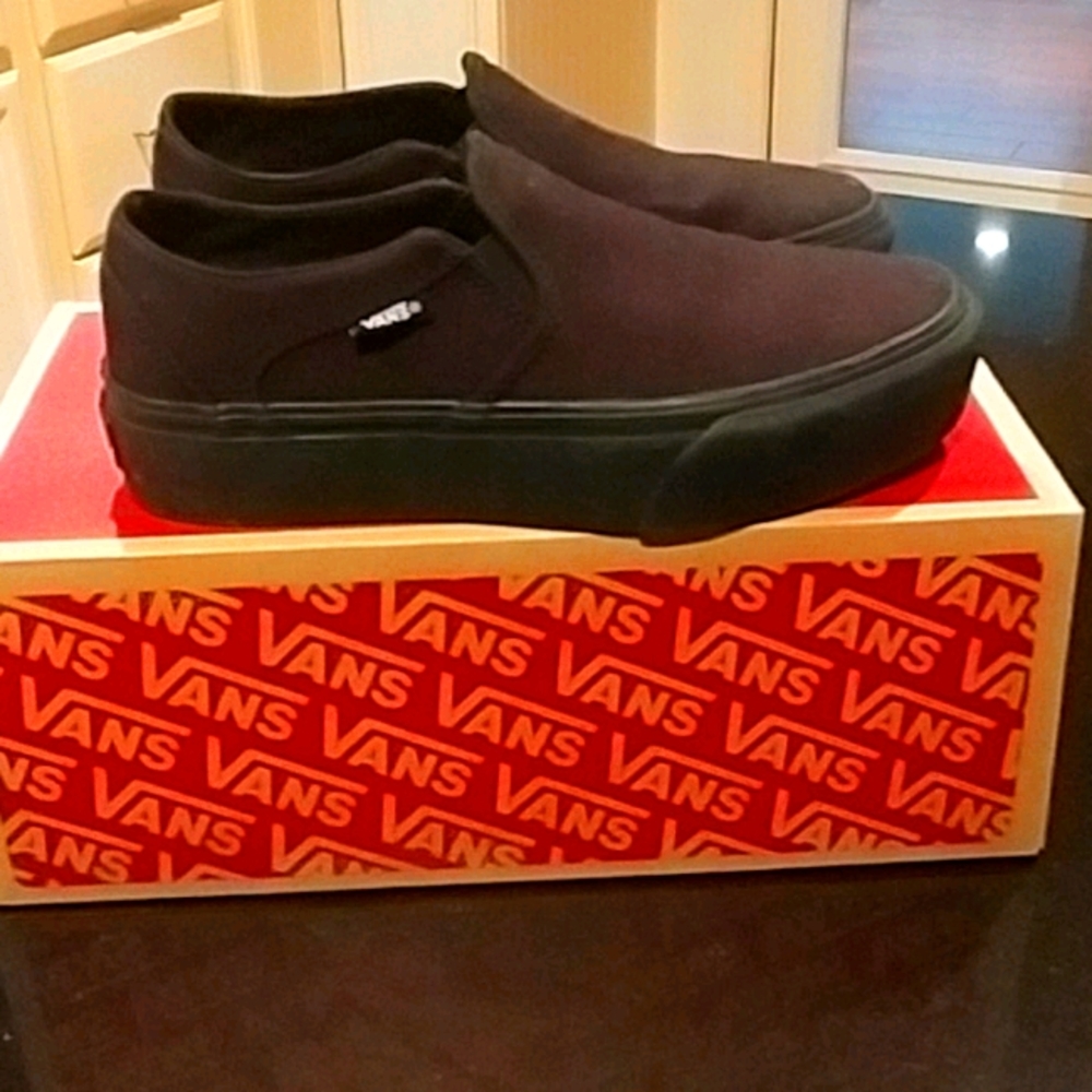 Womens 6 vans